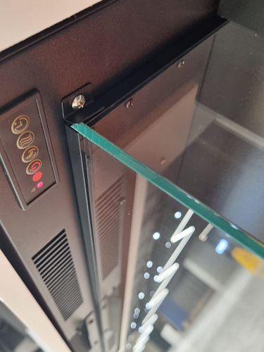 Каминокомплект Cube 36 - Белый с черным с очагом Astra 36 RF (выставочный образец)_3